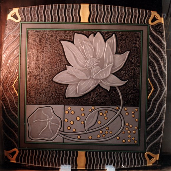 Shah Lotus Table0001.JPG
